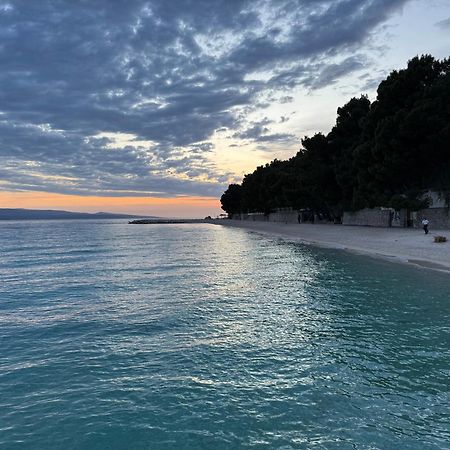 Guesthouse On The Beach Baška Voda Екстериор снимка