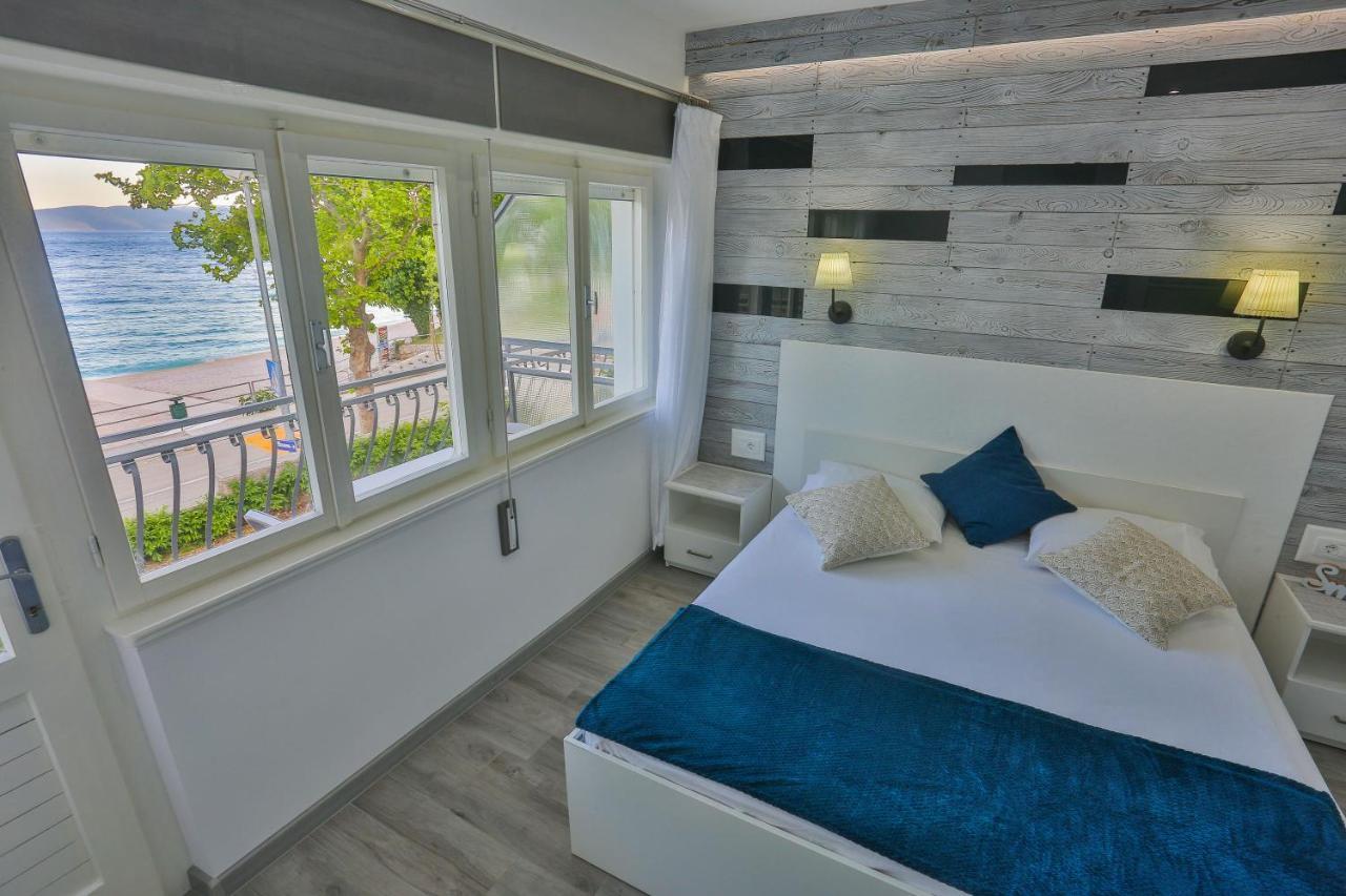 Guesthouse On The Beach Baška Voda Екстериор снимка