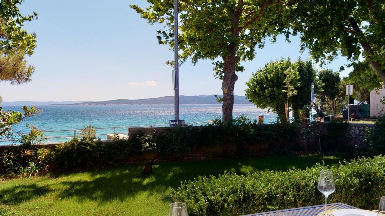 Guesthouse On The Beach Baška Voda Екстериор снимка