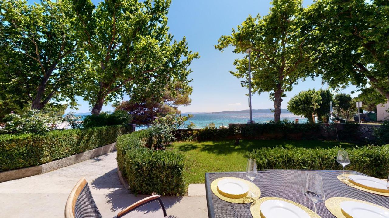 Guesthouse On The Beach Baška Voda Екстериор снимка